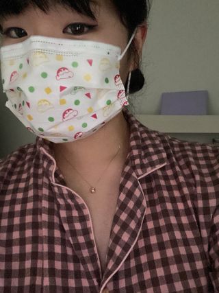 [숨그림]  덴탈마스크 짱구 우리아이 그리고 내가 쓰는 믿을수있는 케릭터 마스크  16종 — 4.5점을 준 리뷰어가 2021년 10월 올린 사용 사진