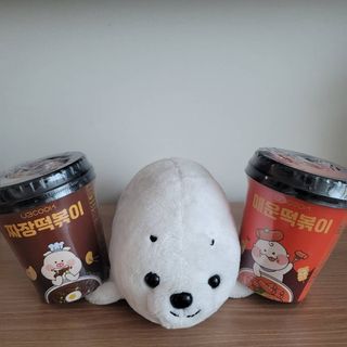 유비쿡 컵떡볶이 매운컵떡볶이2개/ 짜장컵떡볶이 2개  총 4개세트 — 4점을 준 리뷰어가 2021년 7월 올린 사용 사진