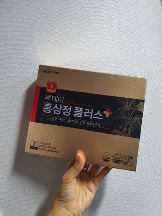 서울약사신협_투데이홍삼정플러스스틱_10g x 30포 — 5점을 준 리뷰어가 2021년 6월 올린 사용 사진