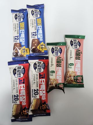 이지프로틴바 3종x각 2ea (고단백질바, 멀티단백질바, 식물성단백질바) — 5점을 준 리뷰어가 2024년 3월 올린 사용 사진