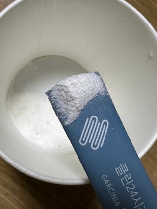 클린24시간 슬림앤유산균 1박스 (3.5g X 15포) — 5점을 준 리뷰어가 2023년 5월 올린 사용 사진