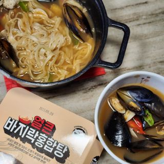 [푸딩팩토리] 바지락홍합탕 500g / 얼큰바지락홍합탕 590g — 5점을 준 리뷰어가 2022년 10월 올린 사용 사진