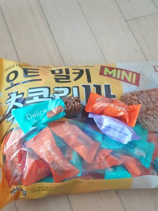 델리스 오트 밀키 초콜릿 바 — 5점을 준 리뷰어가 2022년 4월 올린 사용 사진
