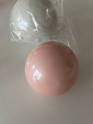 트라택 쿠셔닝 웨이트볼 0.5kg + 1kg SET — 5점을 준 리뷰어가 2022년 4월 올린 사용 사진