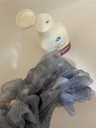 카프리나 프레쉬 산양밀크 어메이징 바디워시 500ml (오리지널향) — 5점을 준 리뷰어가 2023년 5월 올린 사용 사진