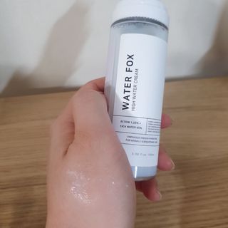 가치 WATERFOX(워터폭스)-엑토인 시카-비옴 하이 워터 크림 (100ml) — 5점을 준 리뷰어가 2023년 3월 올린 사용 사진