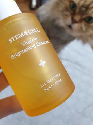 체르엠 스템앤셀 비타민 브라이트닝 에센스 30ml 1개 — 5점을 준 리뷰어가 2021년 7월 올린 사용 사진