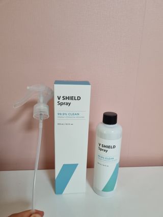 브이쉴드 살균 스프레이 300ml — 5점을 준 리뷰어가 2021년 7월 올린 사용 사진