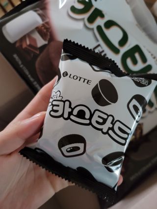 롯데제과 까망카스타드 더블초코 — 5점을 준 리뷰어가 2021년 5월 올린 사용 사진