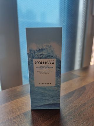 [스킨1004] 마다가스카르 센텔라 히알루-시카 워터핏 선세럼 50ml — 5점을 준 리뷰어가 2024년 5월 올린 사용 사진