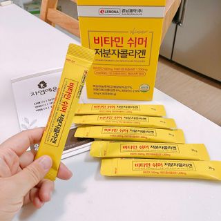 자연에온 경남제약 비타민 쉬머 저분자콜라겐 20g x 30포 — 5점을 준 리뷰어가 2021년 12월 올린 사용 사진