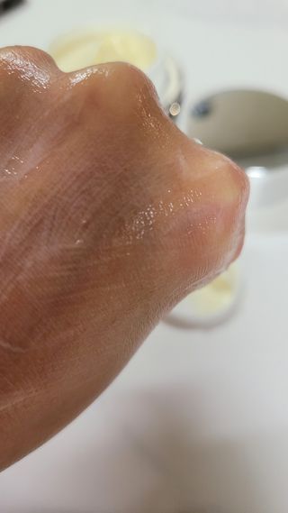 소담스퀘어 상암 라디셀 인텐시브 큐어 크림 50ml — 4점을 준 리뷰어가 2022년 11월 올린 사용 사진