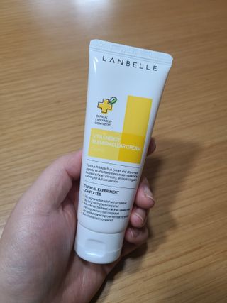 랑벨 비타 에너지 잡티 크림 75ml (피부 속 기미완화크림) — 5점을 준 리뷰어가 2022년 6월 올린 사용 사진