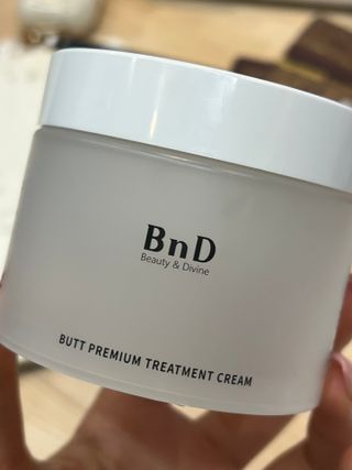 비엔디 2NOW[한글]BnD 바디 주름개선 엉덩이크림 — 5점을 준 리뷰어가 2024년 11월 올린 사용 사진