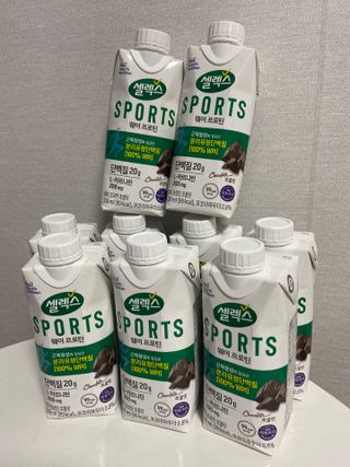 셀렉스스포츠 셀렉스 스포츠 웨이 프로틴 초콜릿 _ 330ml x 12팩 — 5점을 준 리뷰어가 2021년 5월 올린 사용 사진