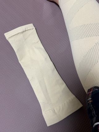 주식회사 땡스마이파트너 [구매평] 땡스마이레그 의료용 종아리압박밴드 다리붓기 혈액순환 압박스타킹 — 5점을 준 리뷰어가 2025년 3월 올린 사용 사진