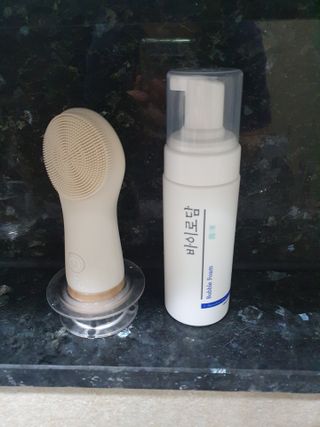 [바이로담] 저자극 약산성버블 폼 폼클렌징 150ml — 5점을 준 리뷰어가 2021년 3월 올린 사용 사진