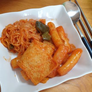 응큼떡볶이 — 4.5점을 준 리뷰어가 2021년 3월 올린 사용 사진
