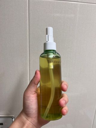 스킨큐어 산다화 순한 클렌징 동백 오일 200ml — 3.5점을 준 리뷰어가 2023년 3월 올린 사용 사진