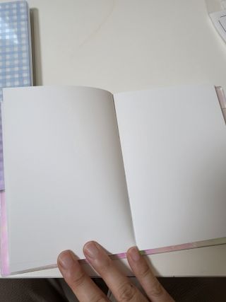 워터멜론컴퍼니 생각의 재발견, 상상을 실현하는 노트! 메이드바이 노트/드로잉북 — 4점을 준 리뷰어가 2022년 10월 올린 사용 사진