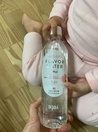 아쿠아스 플레이버워터 [아쿠아스] 제로칼로리 플레이버워터 복숭아/청포도 1BOX 20개입 — 5점을 준 리뷰어가 2021년 4월 올린 사용 사진
