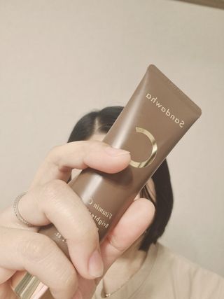 산다화 비타민C 화이트닝 크림 — 5점을 준 리뷰어가 2023년 4월 올린 사용 사진