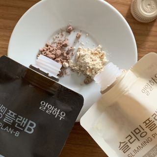 일일하우 슬리밍 플랜B 고소한 귀리맛, 진한 카카오맛 (체중조절식) — 5점을 준 리뷰어가 2023년 5월 올린 사용 사진