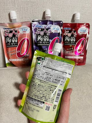 ORIHIRO 오리히로 곤약젤리 제로칼로리 130g 4종 4팩(맛별로 1팩씩) — 5점을 준 리뷰어가 2023년 3월 올린 사용 사진
