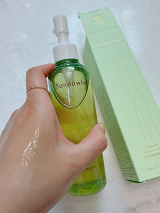 스킨큐어 산다화 순한 클렌징 동백 오일 200ml — 5점을 준 리뷰어가 2023년 4월 올린 사용 사진