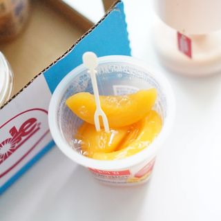 돌 MF[Dole] 파인애플컵/망고컵/복숭아컵 198g 6입X1박스 (맛 1가지 랜덤 발송) — 5점을 준 리뷰어가 2024년 10월 올린 사용 사진