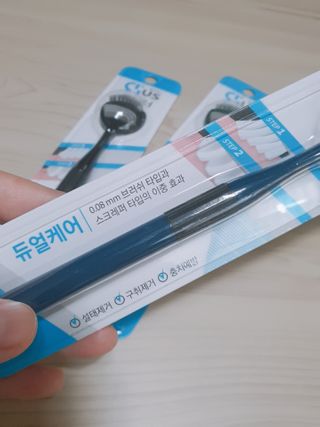 크리오 클리어스 혀백태제거 구취관리 혀클리너 — 5점을 준 리뷰어가 2021년 3월 올린 사용 사진