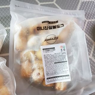 Dog&Ball 독앤볼 [Dog&Ball] 미니찹쌀볼도그 찹쌀치즈볼 — 5점을 준 리뷰어가 2021년 9월 올린 사용 사진