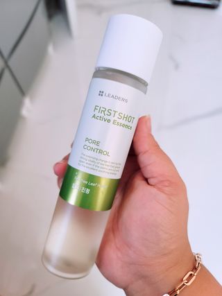리더스코스메틱 리더스 퍼스트 샷 액티브 에센스 토닝 컨트롤 & 포어 컨트롤 — 5점을 준 리뷰어가 2021년 11월 올린 사용 사진