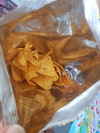 롯데제과 도리토스 양념치킨맛 — 5점을 준 리뷰어가 2021년 4월 올린 사용 사진