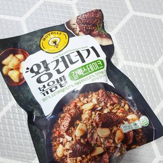 한성기업 무볼레 왕건더기 볶음밥 갈릭스테이크 — 5점을 준 리뷰어가 2021년 10월 올린 사용 사진