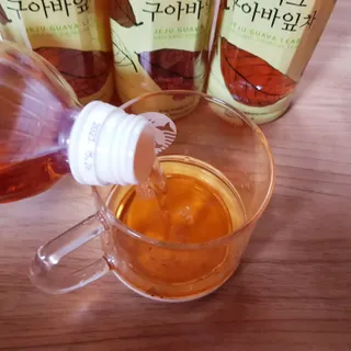 소담스퀘어 상암 제로카페인x제로칼로리 제주 유기농 유이크 구아바잎차 500ml x 6개입 (1박스) — 4점을 준 리뷰어가 2022년 11월 올린 사용 사진