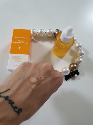체르엠 스템앤셀 비타민 브라이트닝 에센스 30ml 1개 — 5점을 준 리뷰어가 2021년 10월 올린 사용 사진