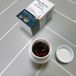 프리마인 홍삼의 강력한 에너지, 이제는 흡수율을 높인 최첨단 캡슐로 간편하게 초고속 충전하세요. — 5점을 준 리뷰어가 2022년 12월 올린 사용 사진