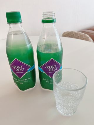 몽베스트 Montbest with Sparkling water Plain 20병 — 5점을 준 리뷰어가 2022년 11월 올린 사용 사진