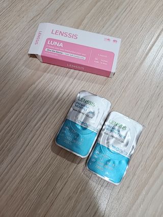 렌시스 LENSSIS [ 렌시스 ] 영롱한 색감의 혼혈렌즈 ＃루나시리즈 1개월용 ｜ 3컬러 중 택1 ｜ — 5점을 준 리뷰어가 2021년 7월 올린 사용 사진