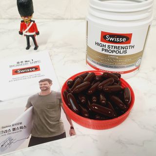 Swisse 스위스 고함량 프로폴리스 2,000mg 210정 — 5점을 준 리뷰어가 2021년 5월 올린 사용 사진