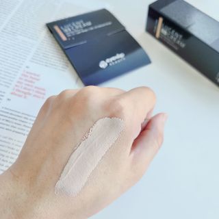 아이앤립 / EYENLIP 아이앤립 루센트 비비크림 2 Color — 5점을 준 리뷰어가 2021년 7월 올린 사용 사진