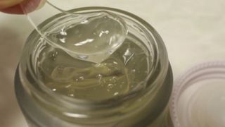 [NEW_버진팜스 푸딩수딩] 투명 푸딩젤이 선사하는 빠른 진정과 깨끗한 피부결 정돈 — 5점을 준 리뷰어가 2021년 9월 올린 사용 사진