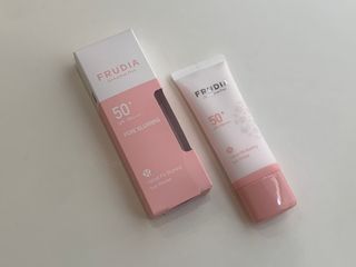 [후르디아] 모공블러 비건 선 프라이머 — 5점을 준 리뷰어가 2022년 5월 올린 사용 사진