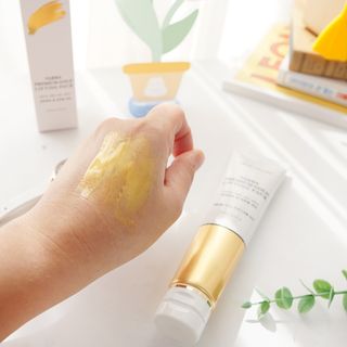 스킨클로저 바르바 프리미엄 골드리프팅팩 바르바 골드리프팅팩 — 5점을 준 리뷰어가 2022년 10월 올린 사용 사진