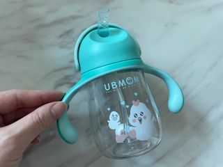 유비맘 트라이탄 코니빨대컵_컬러 랜덤 발송 — 5점을 준 리뷰어가 2021년 2월 올린 사용 사진