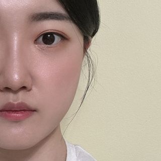 올인원 피부관리 이야 갈바닉 마사지기 — 5점을 준 리뷰어가 2023년 3월 올린 사용 사진