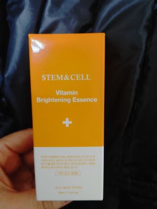 체르엠 스템앤셀 비타민 브라이트닝 에센스 30ml 1개 — 5점을 준 리뷰어가 2022년 2월 올린 사용 사진