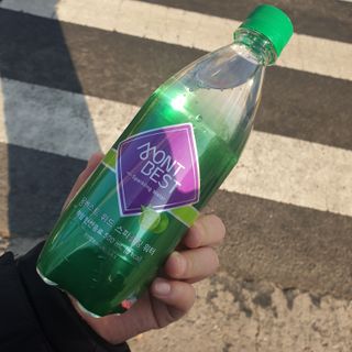 몽베스트 Montbest with Sparkling water Lime20병 — 5점을 준 리뷰어가 2022년 12월 올린 사용 사진