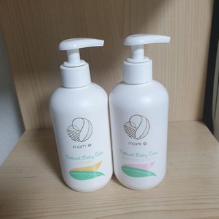 mom e 맘이 내추럴 베이비 케어 샴푸앤바스+로션 — 5점을 준 리뷰어가 2021년 1월 올린 사용 사진